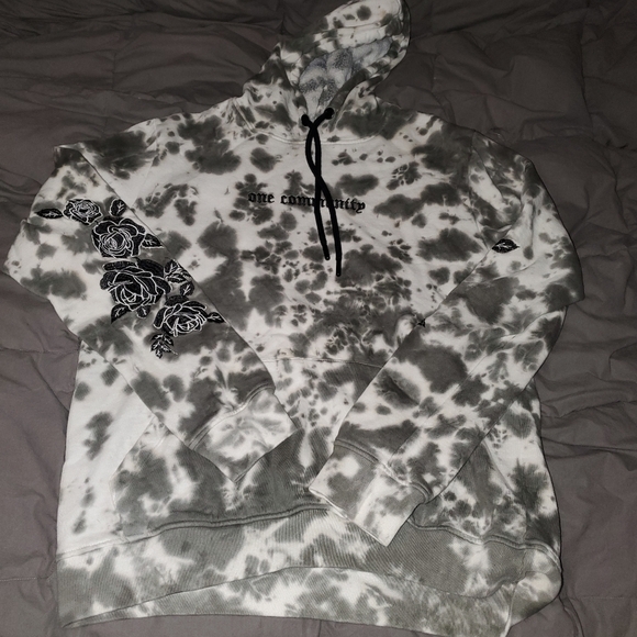 ROYAL attitude one community tie dye hoodie - Picture 1 of 6